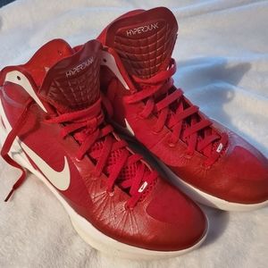Nike Men's Hyperdunk 2011 TB Basketball Shoes